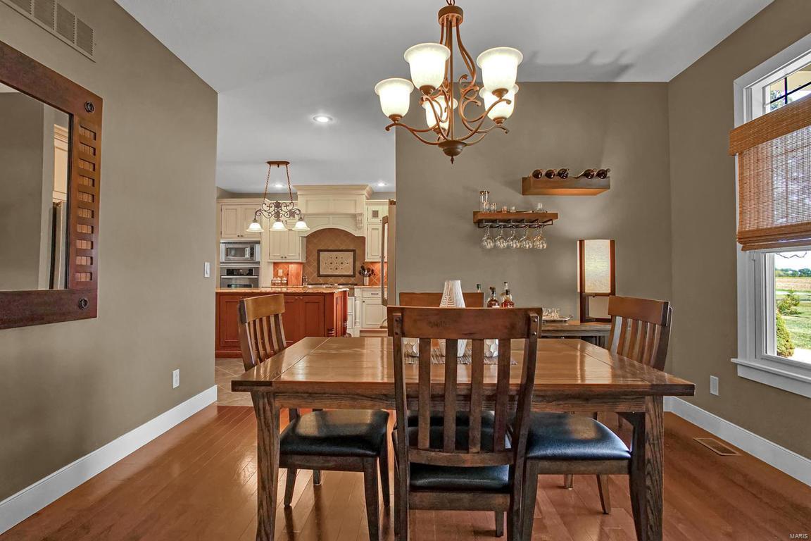 5905 Quercus Grove Road Edwardsville, IL 62025 - Photo 12 of 74