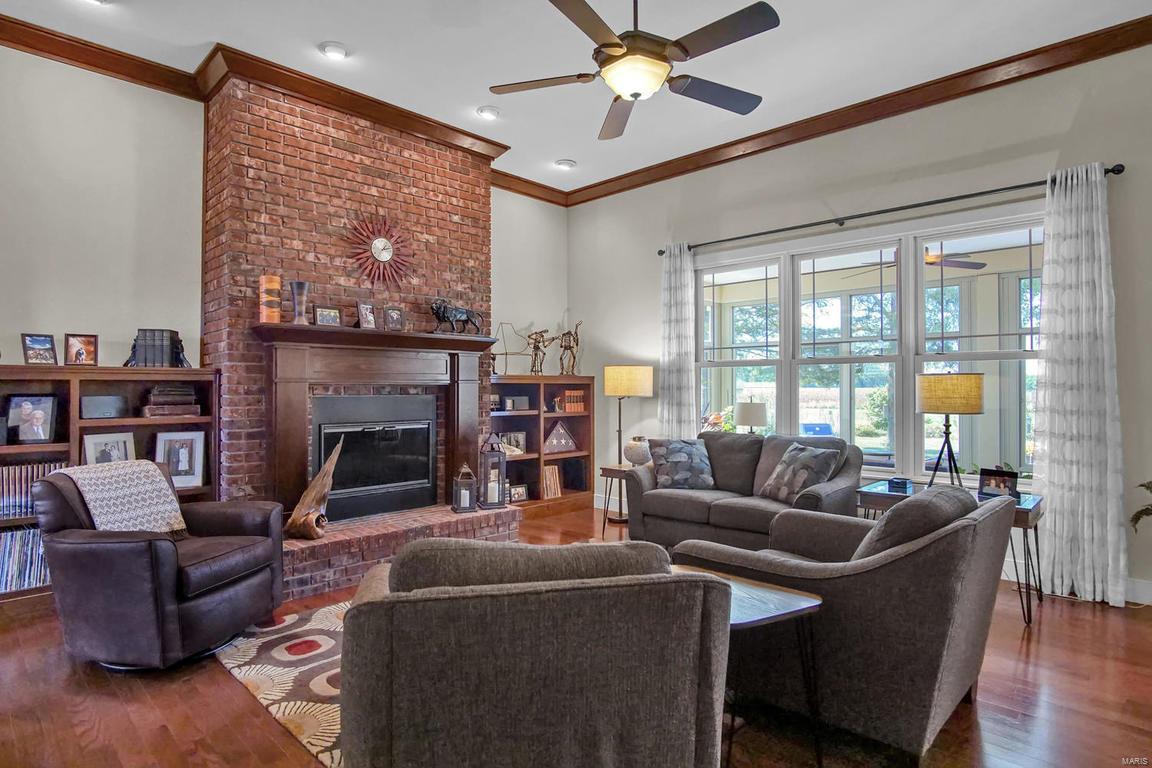 5905 Quercus Grove Road Edwardsville, IL 62025 - Photo 15 of 74