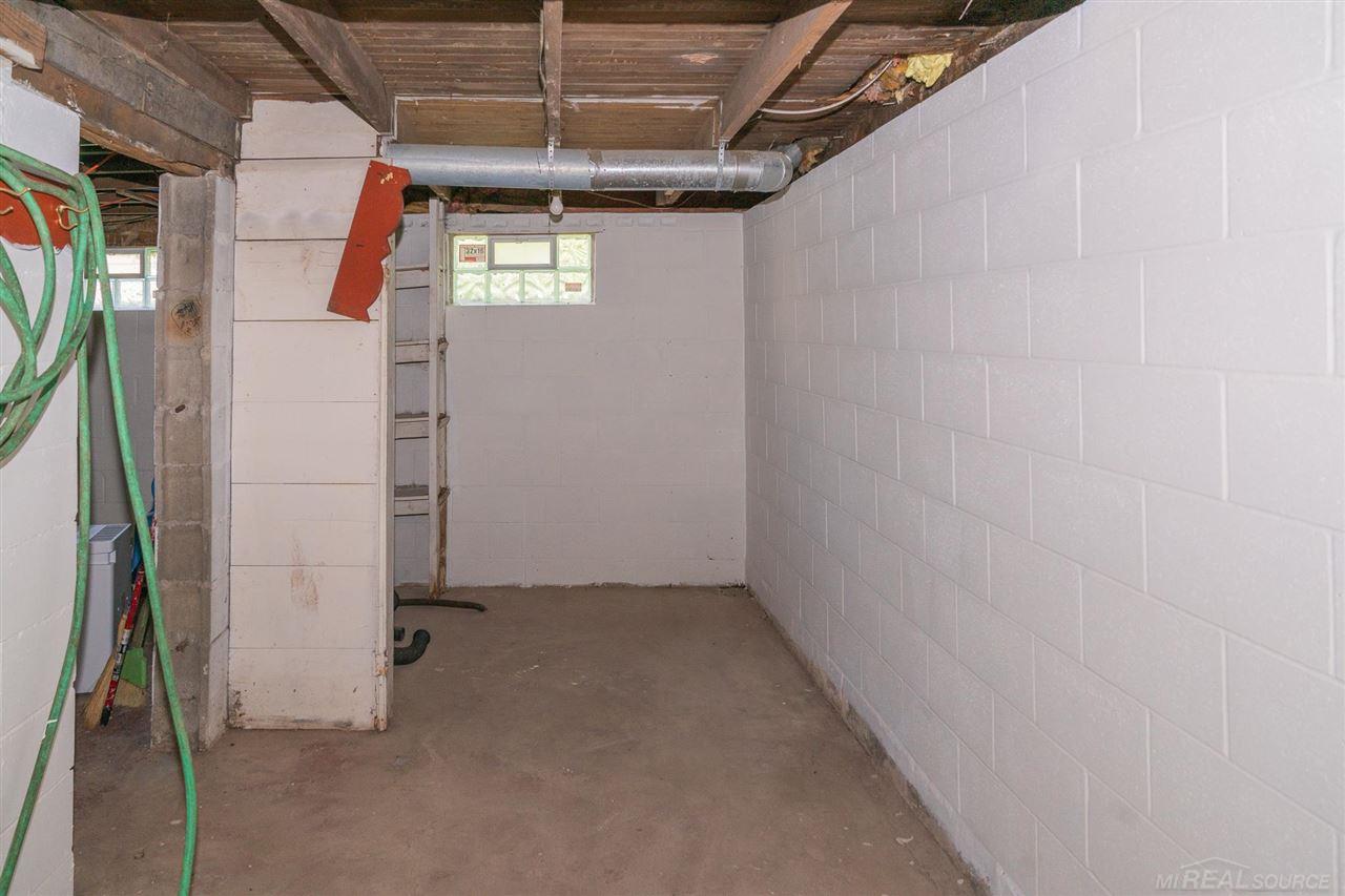 4045 Lakeshore Road Lexington, MI 48450 - Photo 29 of 56