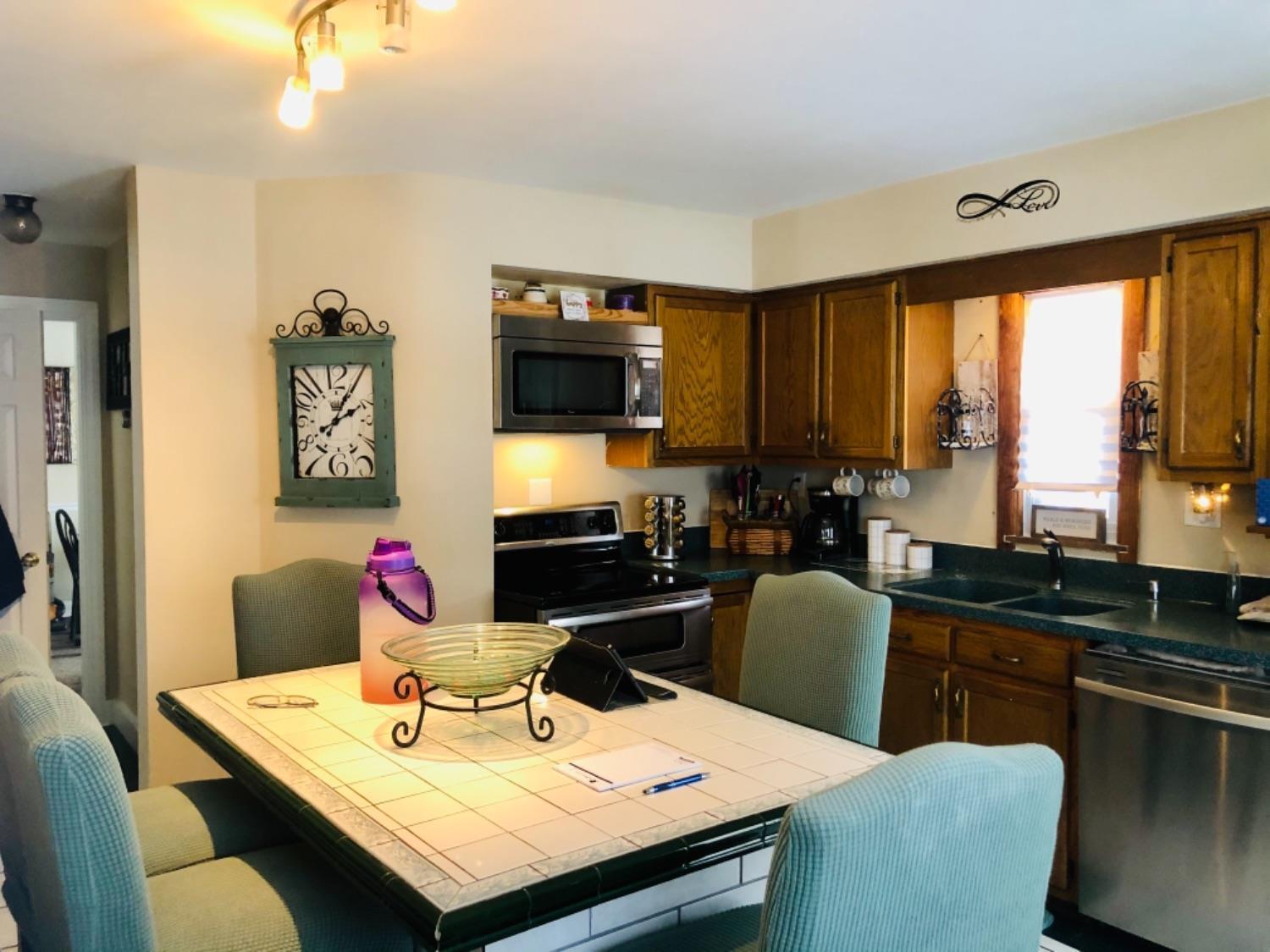 524 Roebling Road Cincinnati, OH 45238 - Photo 11 of 43