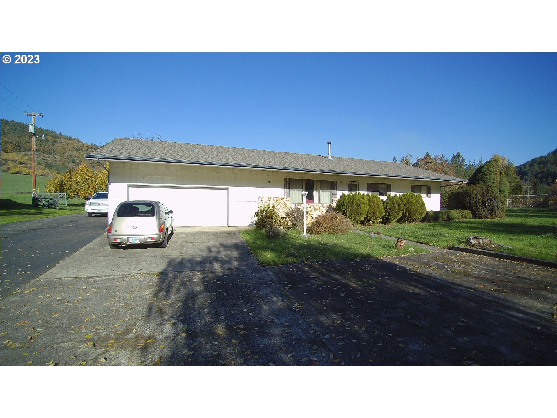3304 North Myrtle Road Myrtle Creek, OR 97457 - Photo 1 of 43 Gallery Image 1