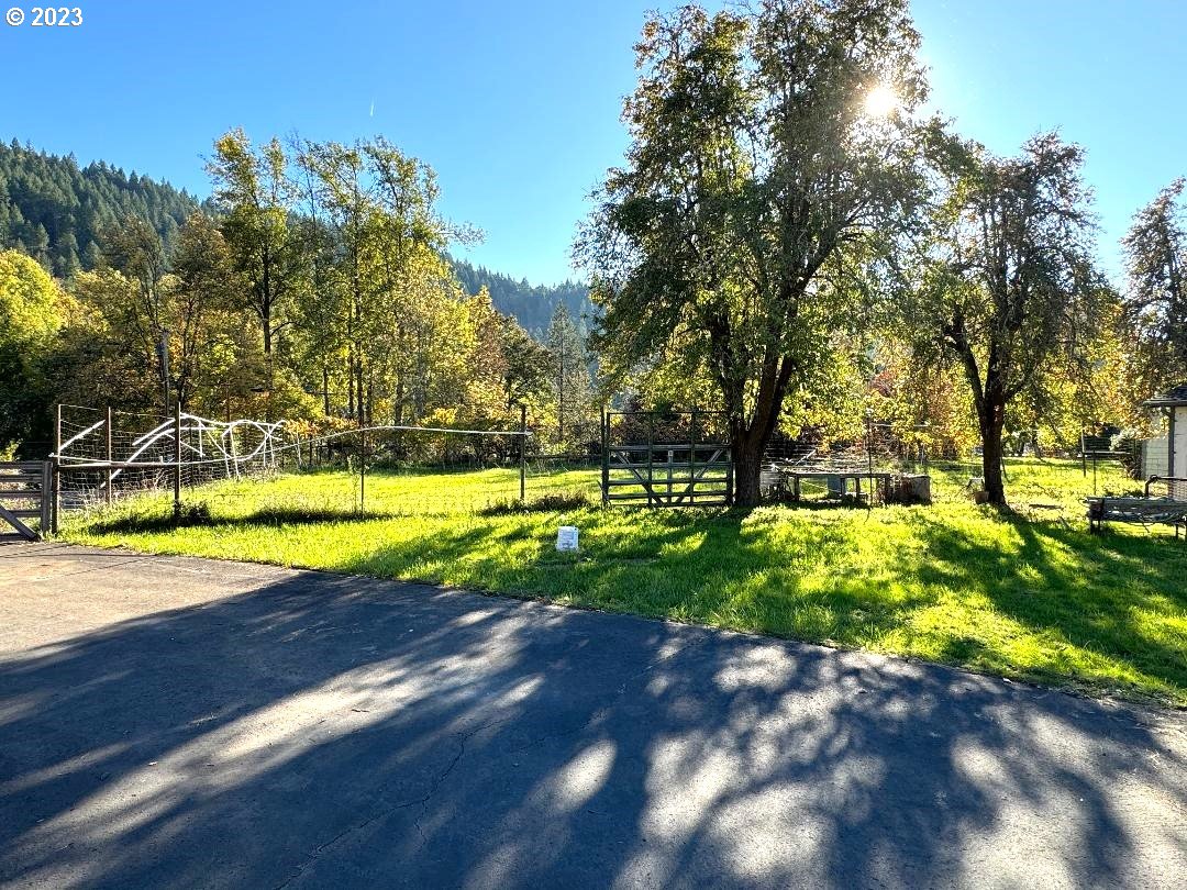 3304 North Myrtle Road Myrtle Creek, OR 97457 - Photo 30 of 43 Gallery Image 30