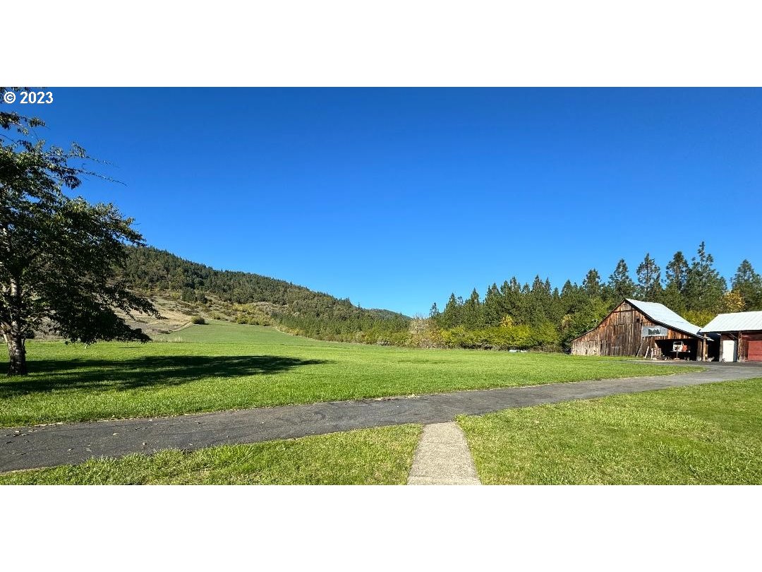 3304 North Myrtle Road Myrtle Creek, OR 97457 - Photo 37 of 43 Gallery Image 37