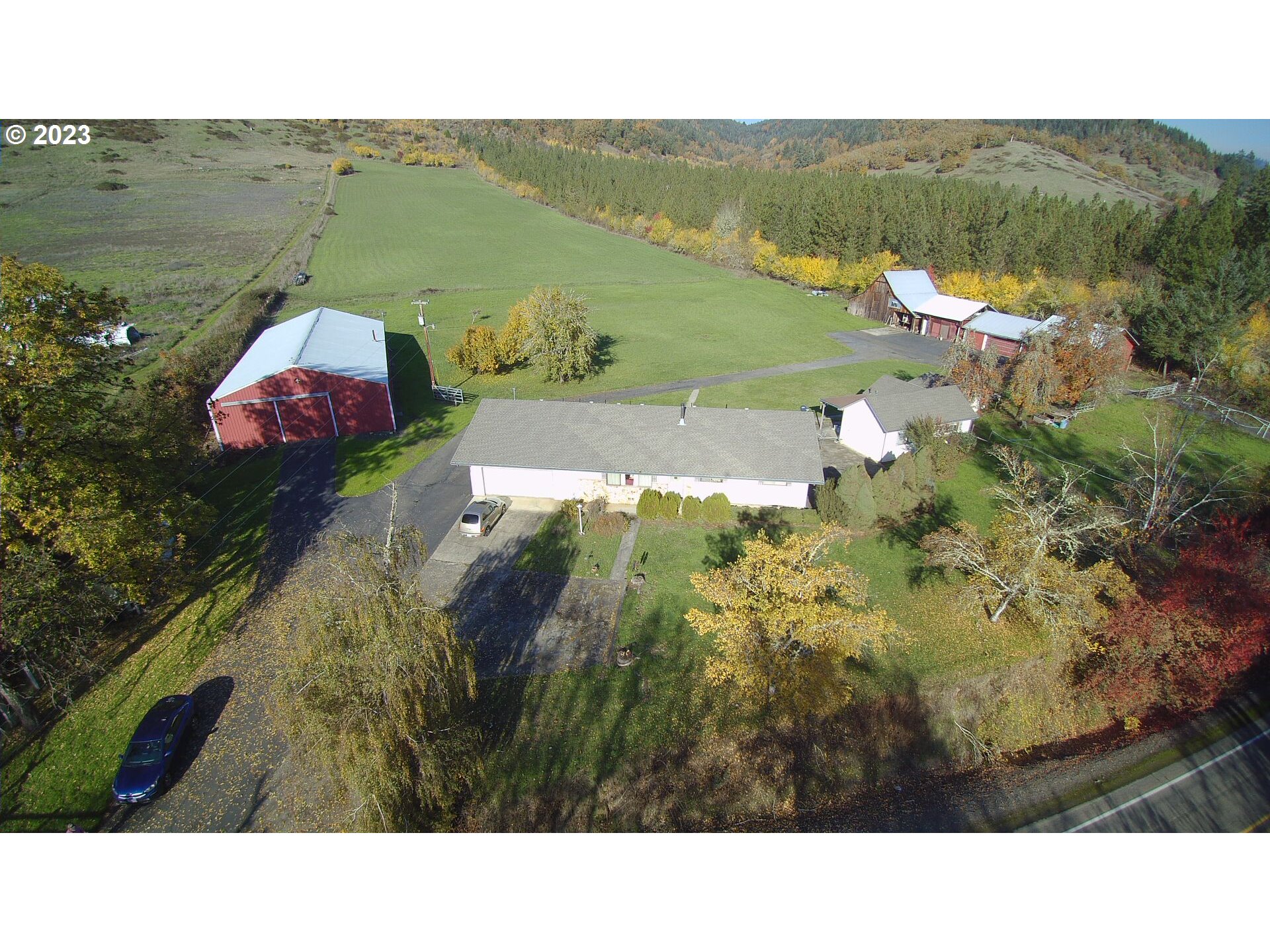 3304 North Myrtle Road Myrtle Creek, OR 97457 - Photo 6 of 43 Gallery Image 6