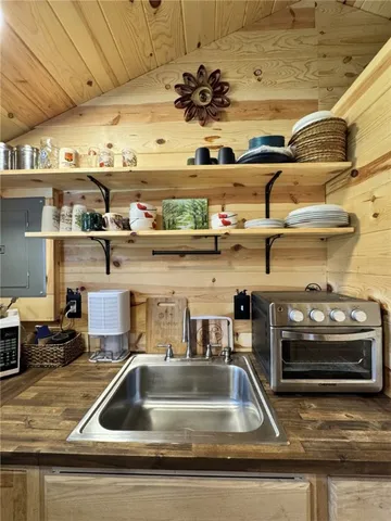 $112,900 | 179 White Hollow Road, Smethport, PA 16749