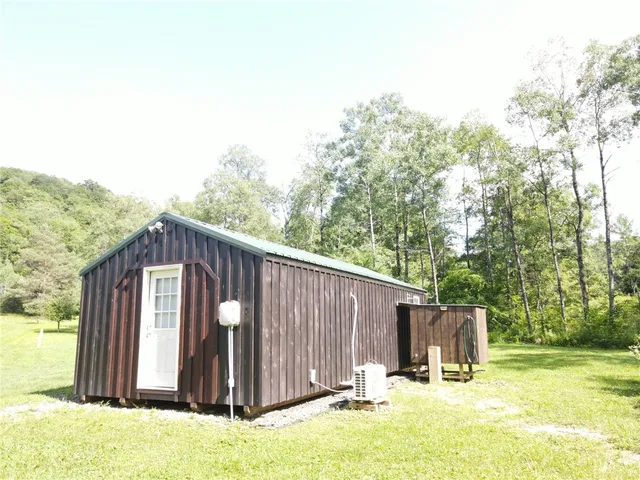 $112,900 | 179 White Hollow Road, Smethport, PA 16749