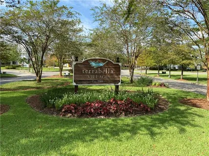 $810,500 | 133 Bay Tree Manor Drive, Covington, LA 70433