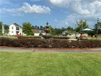 $810,500 | 133 Bay Tree Manor Drive, Covington, LA 70433