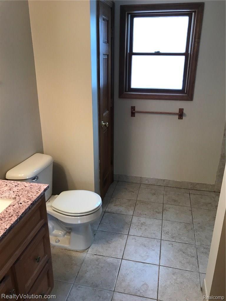 1098 North Summers Road Imlay City, MI 48444 - Photo 6 of 26 IMG_0359.JPG