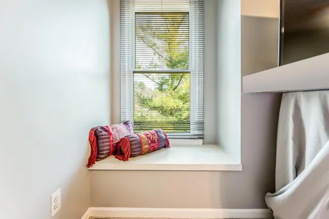 $325,000 | 531 Liberty Pointe Drive, Ann Arbor, MI 48103