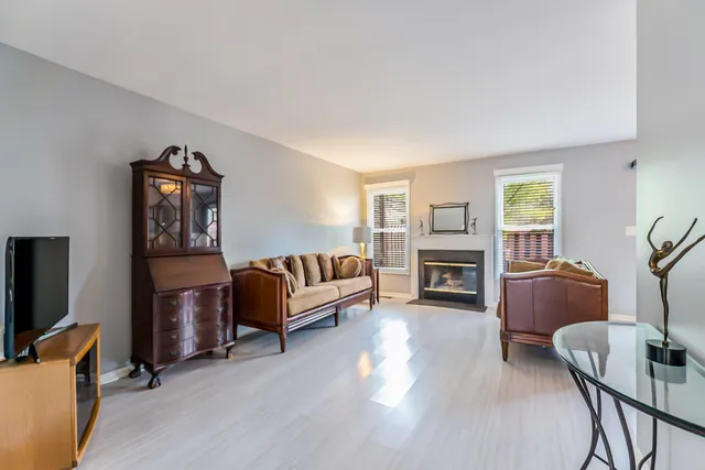 $325,000 | 531 Liberty Pointe Drive, Ann Arbor, MI 48103