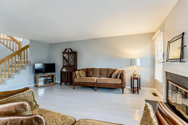 $325,000 | 531 Liberty Pointe Drive, Ann Arbor, MI 48103