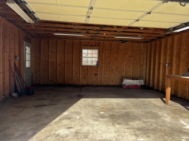 $179,000 | 115 South Oak Street, Collinwood, TN 38450