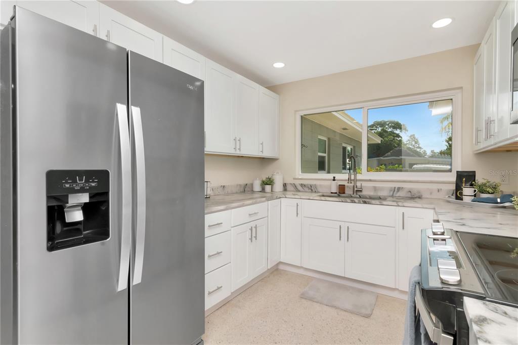 106 Steven Street Ruskin, FL 33570 - Photo 11 of 38