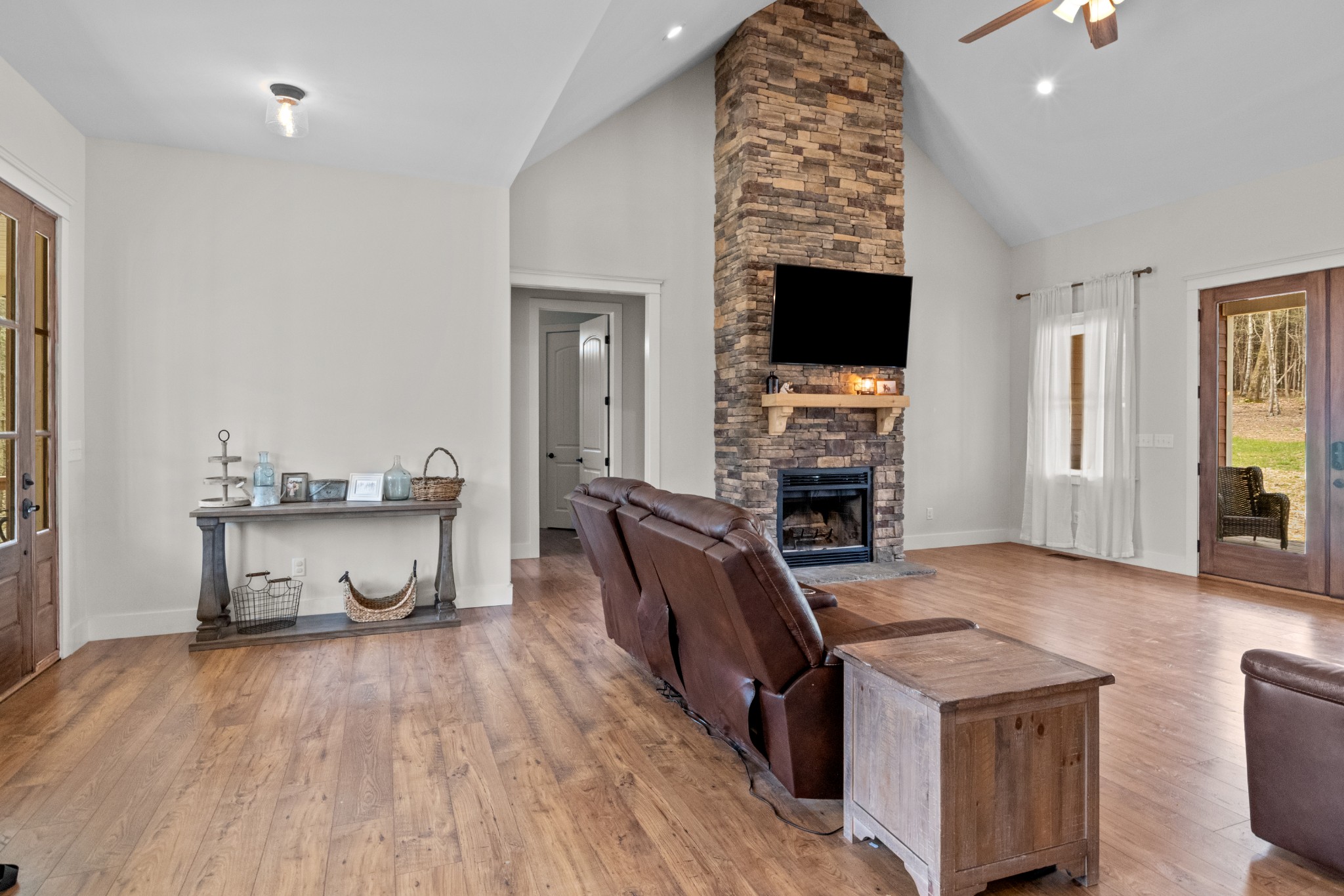 1055 Cheek Road Cumberland Furnace, TN 37051 - Photo 8 of 42 Gallery Image 8