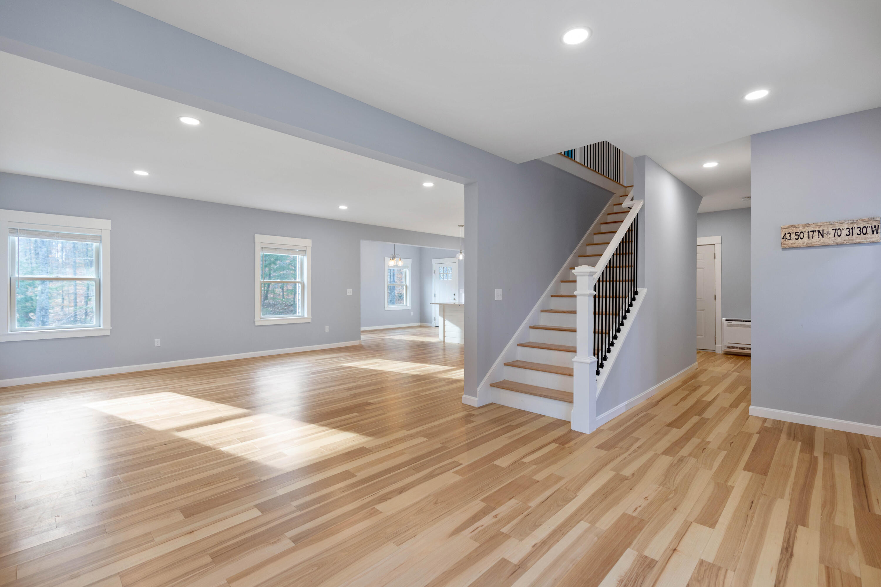 451 Cape Road Raymond, ME 04071 - Photo 22 of 40 Living Room 2