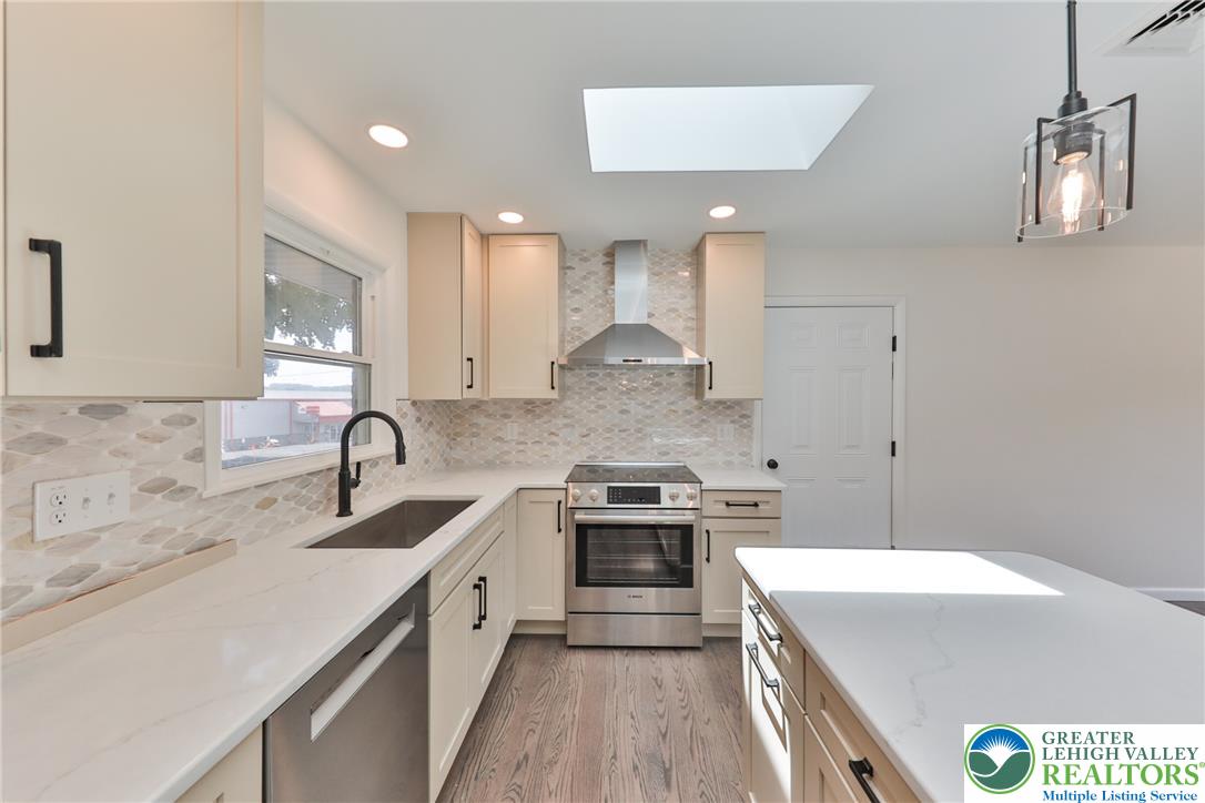 4830 Kernsville Road Orefield, PA 18069 - Photo 10 of 43
