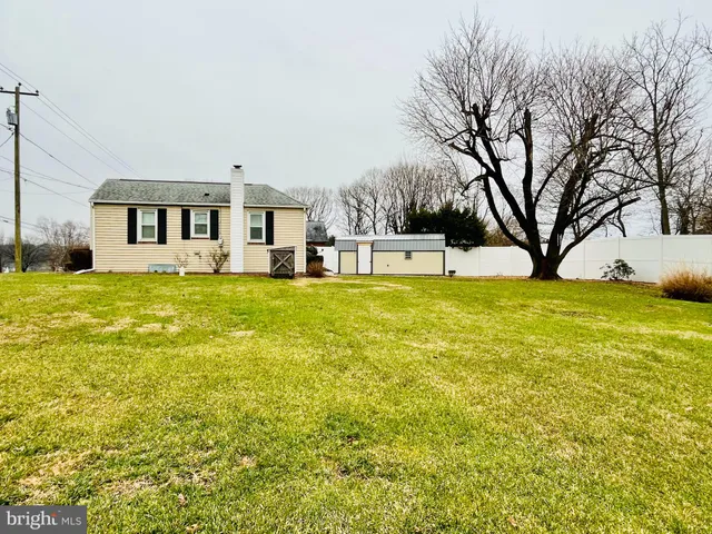 $1,700 | 2510 Whiteford Road, Whiteford, MD 21160