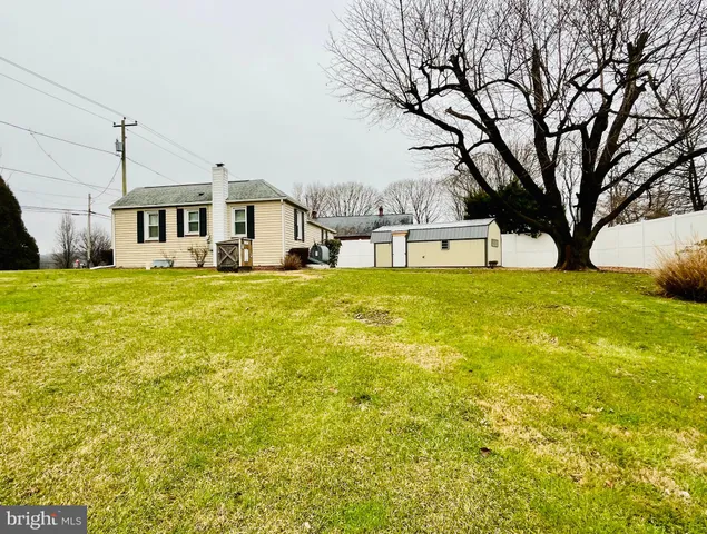 $1,700 | 2510 Whiteford Road, Whiteford, MD 21160