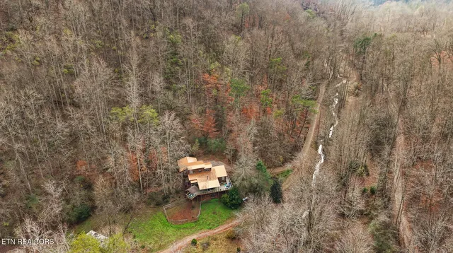 $949,900 | 158-168 County Road 484, Englewood, TN 37329