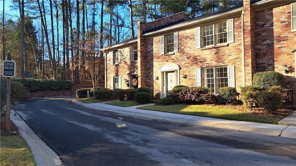 2376 Leafgate Road Decatur, GA 30033 - Photo 2 of 48
