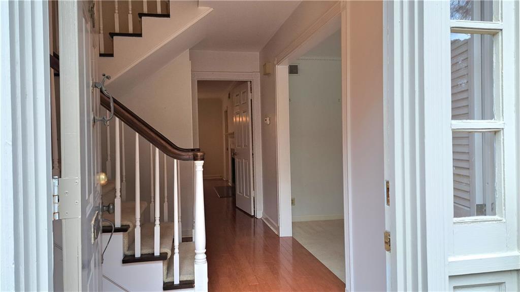 2376 Leafgate Road Decatur, GA 30033 - Photo 3 of 48