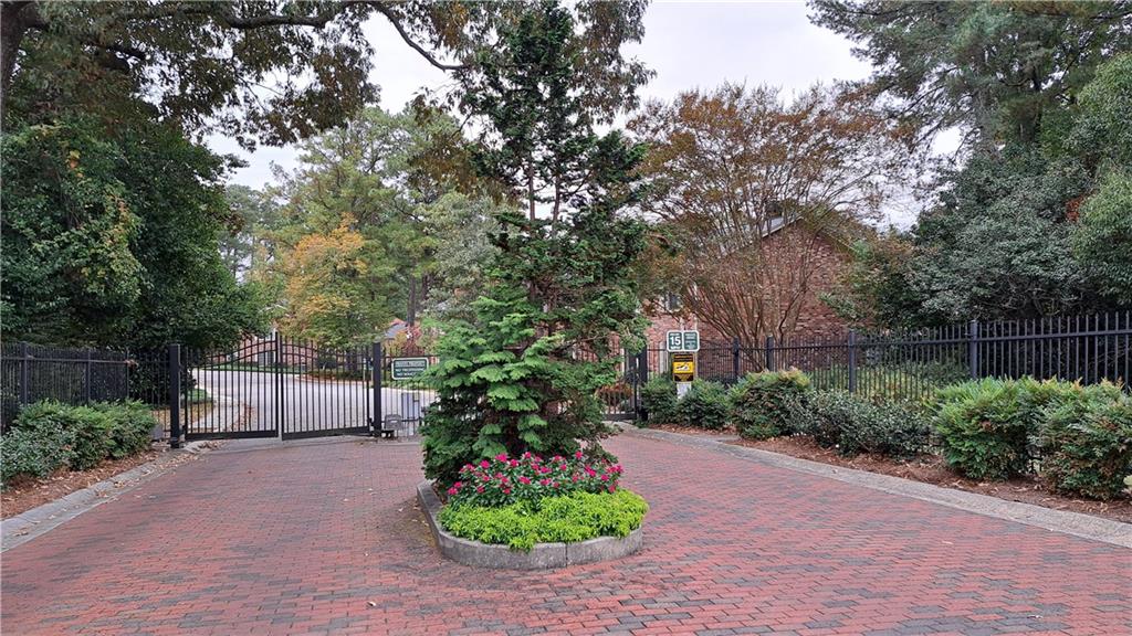 2376 Leafgate Road Decatur, GA 30033 - Photo 47 of 48