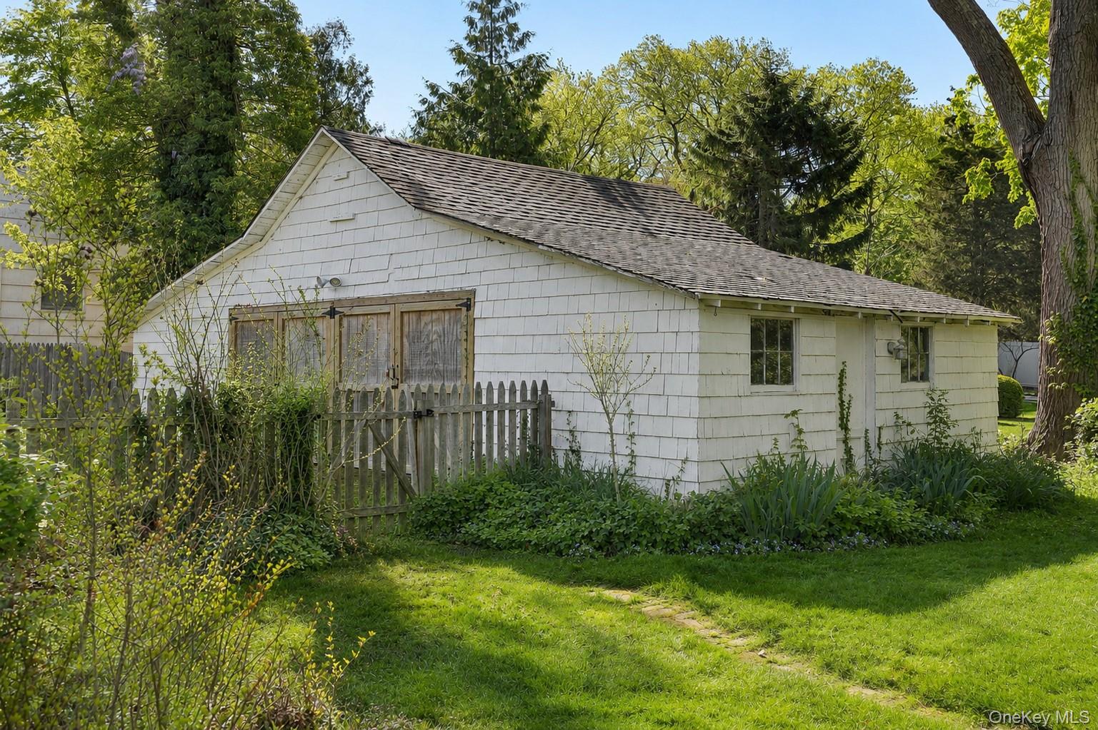45 Shore Road Setauket, NY 11733 - Photo 31 of 45 Separate Carriage House