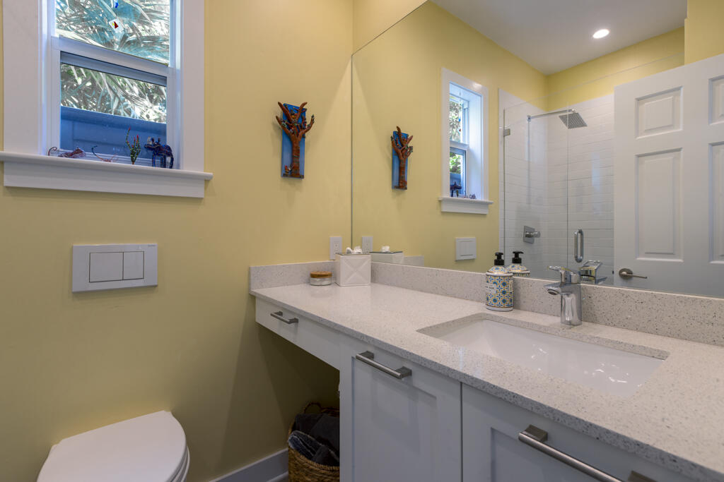 525 Louisa Street Key West, FL 33040 - Photo 15 of 43 525 Louisa Medium--26