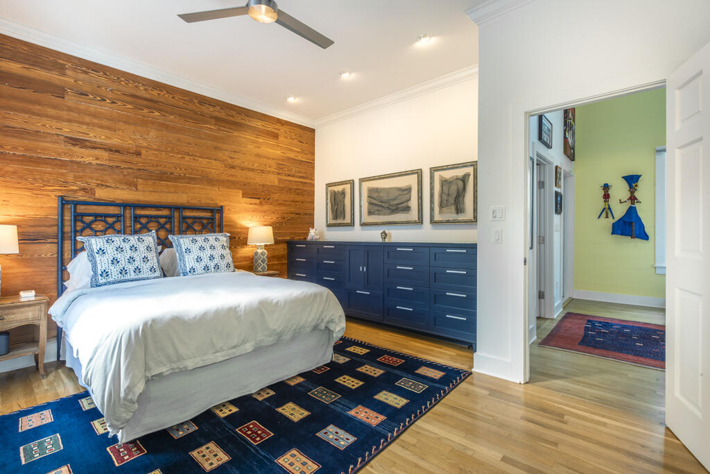 525 Louisa Street Key West, FL 33040 - Photo 3 of 43 525 Louisa Medium--30