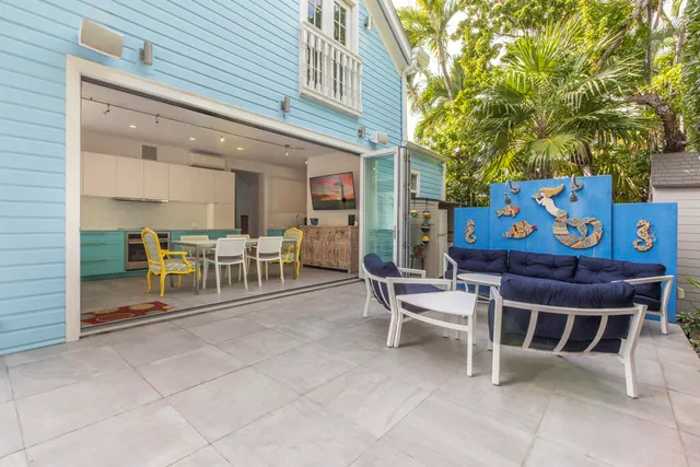 $2,825,000 | 525 Louisa Street, Key West, FL 33040