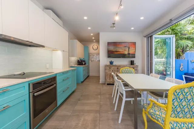 $2,825,000 | 525 Louisa Street, Key West, FL 33040