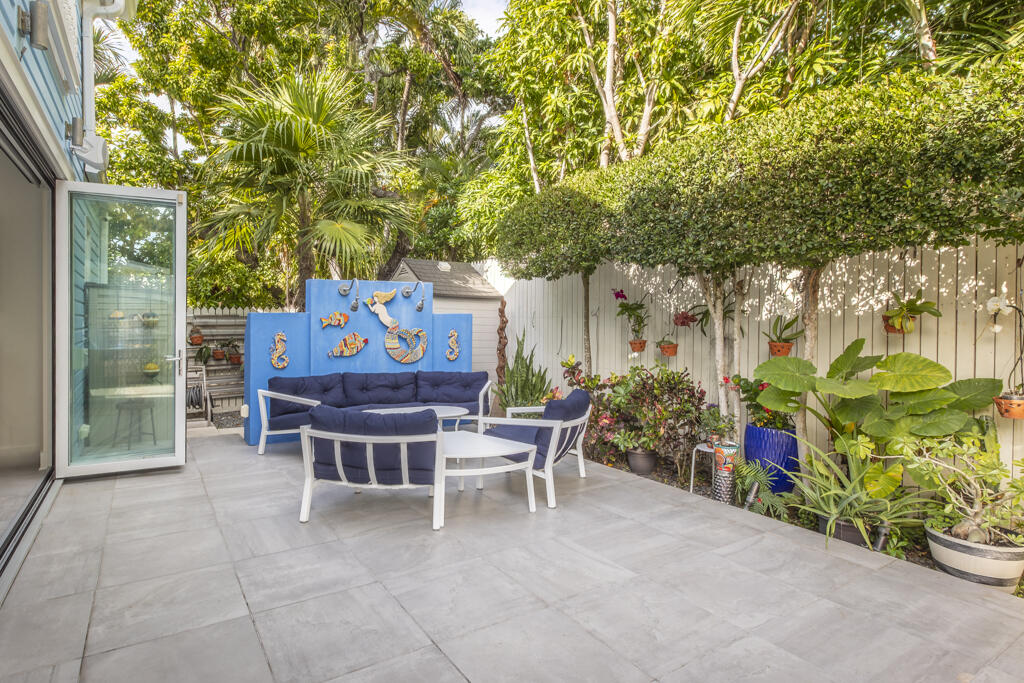 525 Louisa Street Key West, FL 33040 - Photo 10 of 43 525 Louisa Medium--6