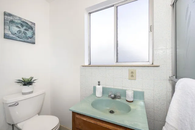 $988,000 | 564 Railroad Avenue, South San Francisco, CA 94080