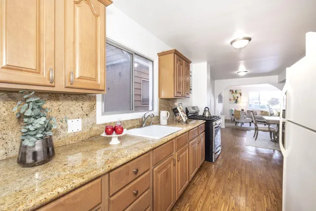 $988,000 | 564 Railroad Avenue, South San Francisco, CA 94080