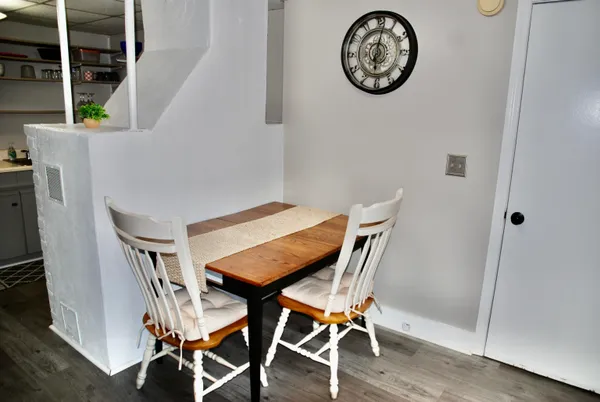 $1,800 | 285 East Side Drive, Concord, NH 03301