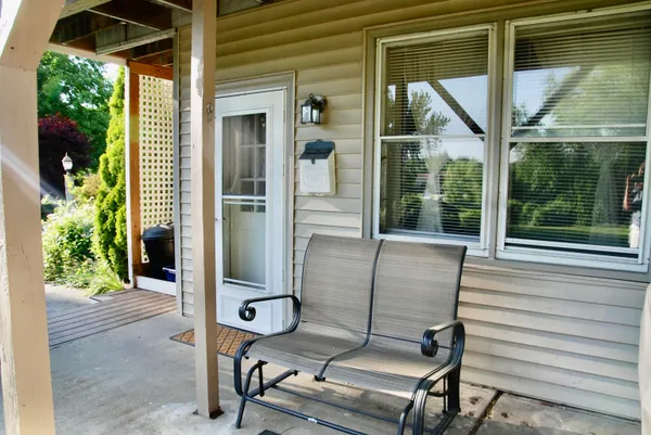 $1,800 | 285 East Side Drive, Concord, NH 03301