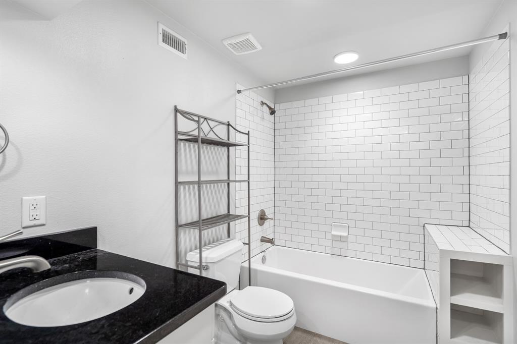 2208 West Rosedale Street South, Unit 102 Fort Worth, TX 76110 - Photo 7 of 11