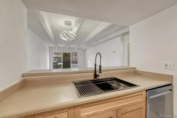 $249,900 | 200 Pearl Street, Unit 205, Denver, CO 80203