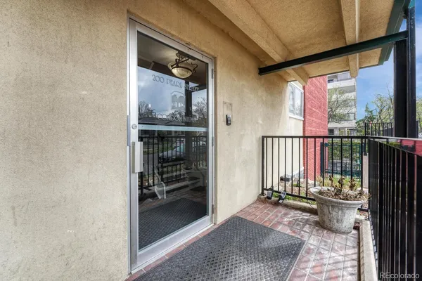 $249,900 | 200 Pearl Street, Unit 205, Denver, CO 80203