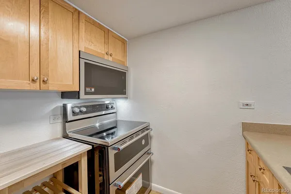 $249,900 | 200 Pearl Street, Unit 205, Denver, CO 80203