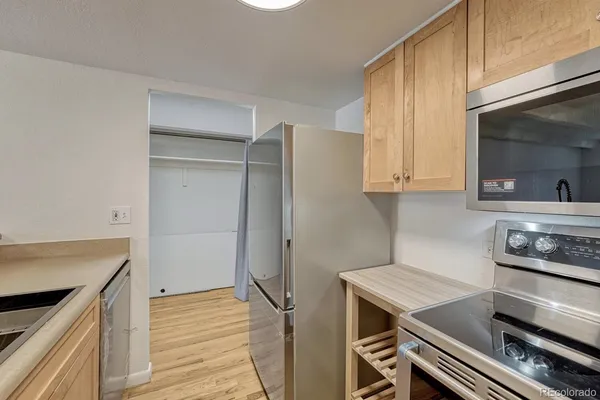 $249,900 | 200 Pearl Street, Unit 205, Denver, CO 80203