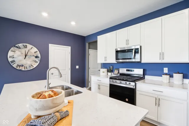 $307,900 | 1133 Phillips Drive, Greenfield, IN 46140