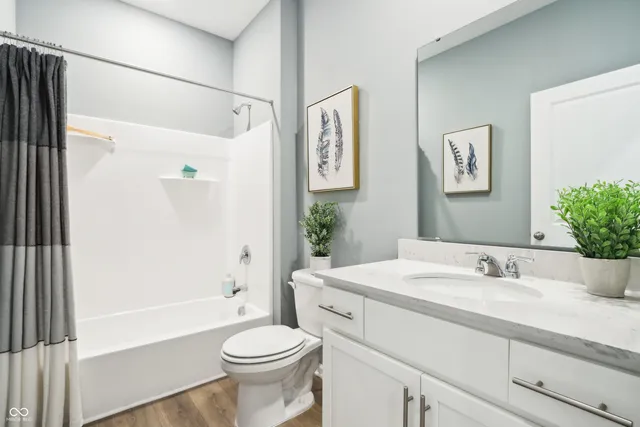 $307,900 | 1133 Phillips Drive, Greenfield, IN 46140