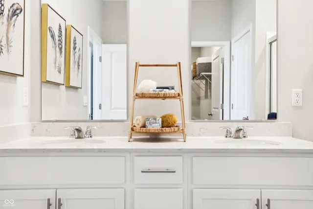 $307,900 | 1133 Phillips Drive, Greenfield, IN 46140