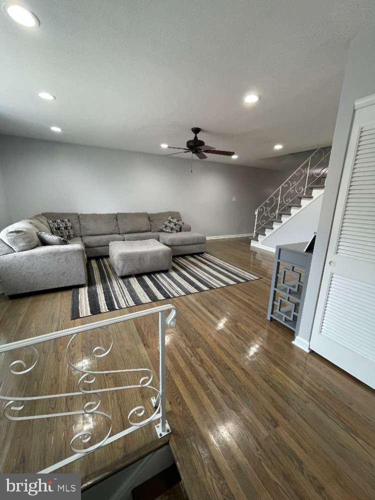 2820 Willits Road Philadelphia, PA 19136 - Photo 3 of 25 Gallery Image 3
