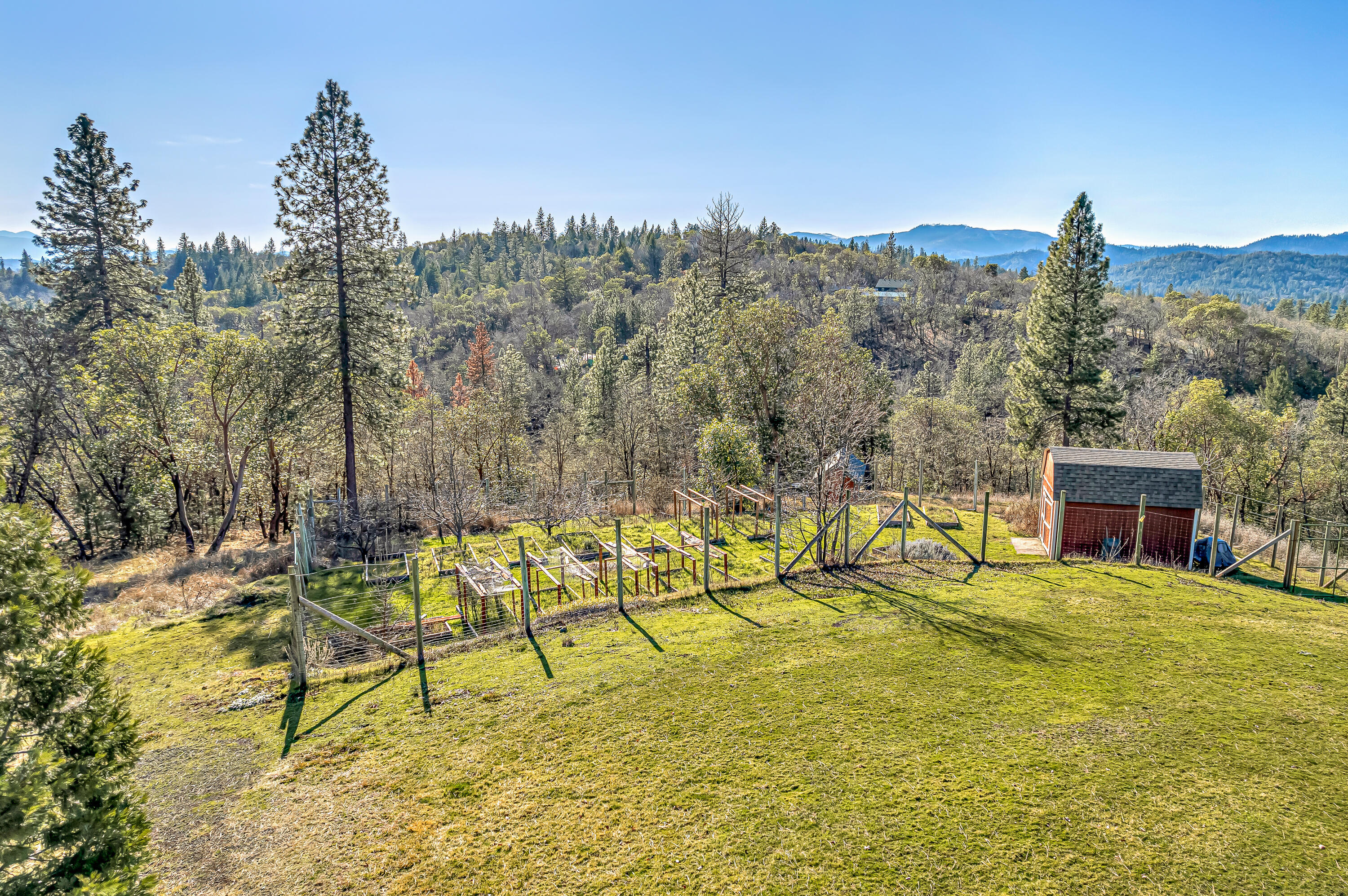 1427 Three Pines Road Grants Pass, OR 97526 - Photo 58 of 73 DJI_0188