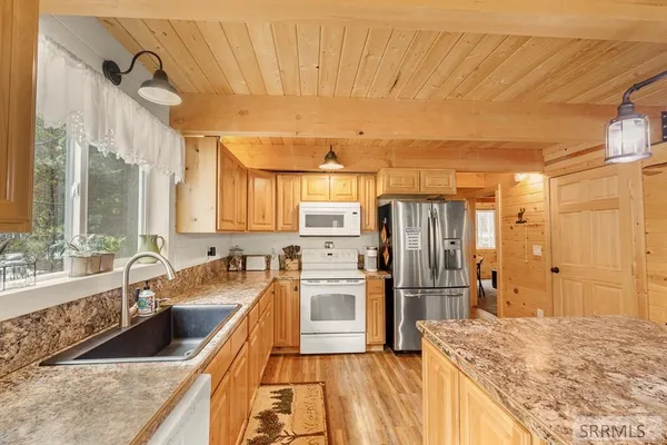 $824,900 | 4021 Algenia Lane, Island Park, ID 83429