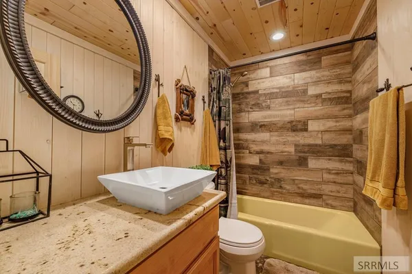 $824,900 | 4021 Algenia Lane, Island Park, ID 83429