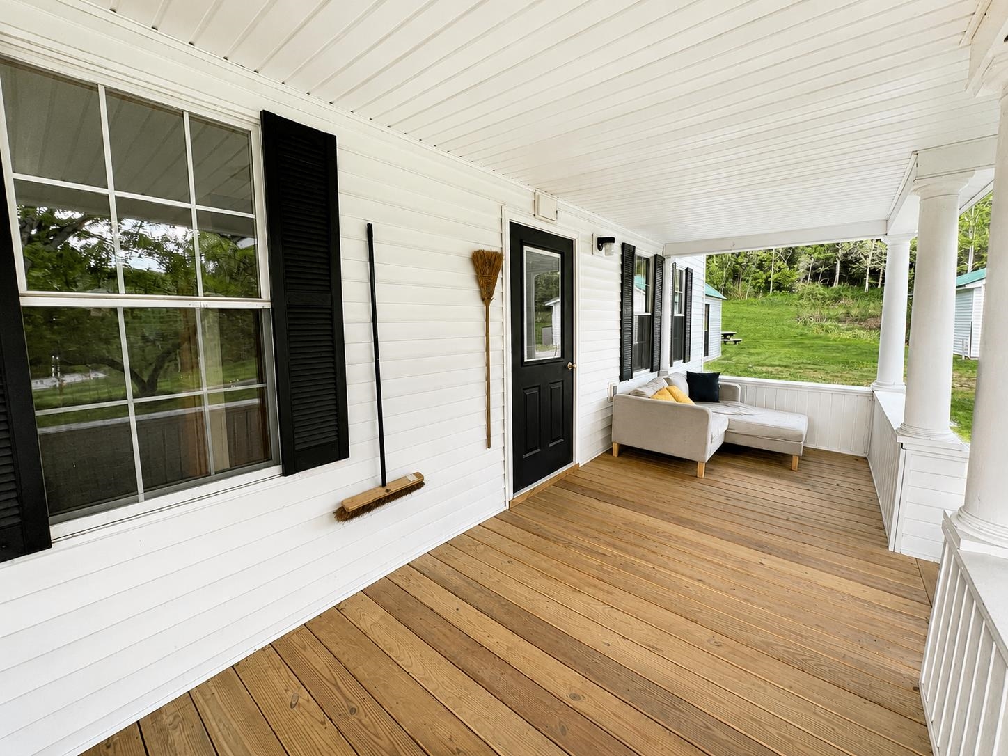 704 South Wheelock Road Lyndon, VT 05851 - Photo 4 of 29